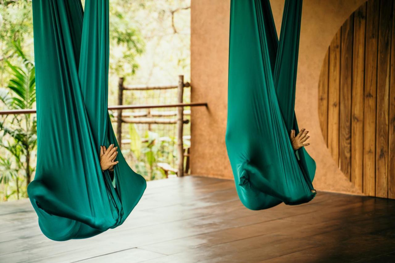 Breathe Healing & Wellness Hotel Камбутал Екстериор снимка