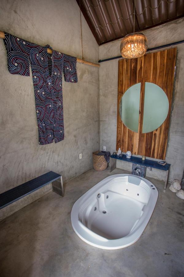 Breathe Healing & Wellness Hotel Камбутал Екстериор снимка