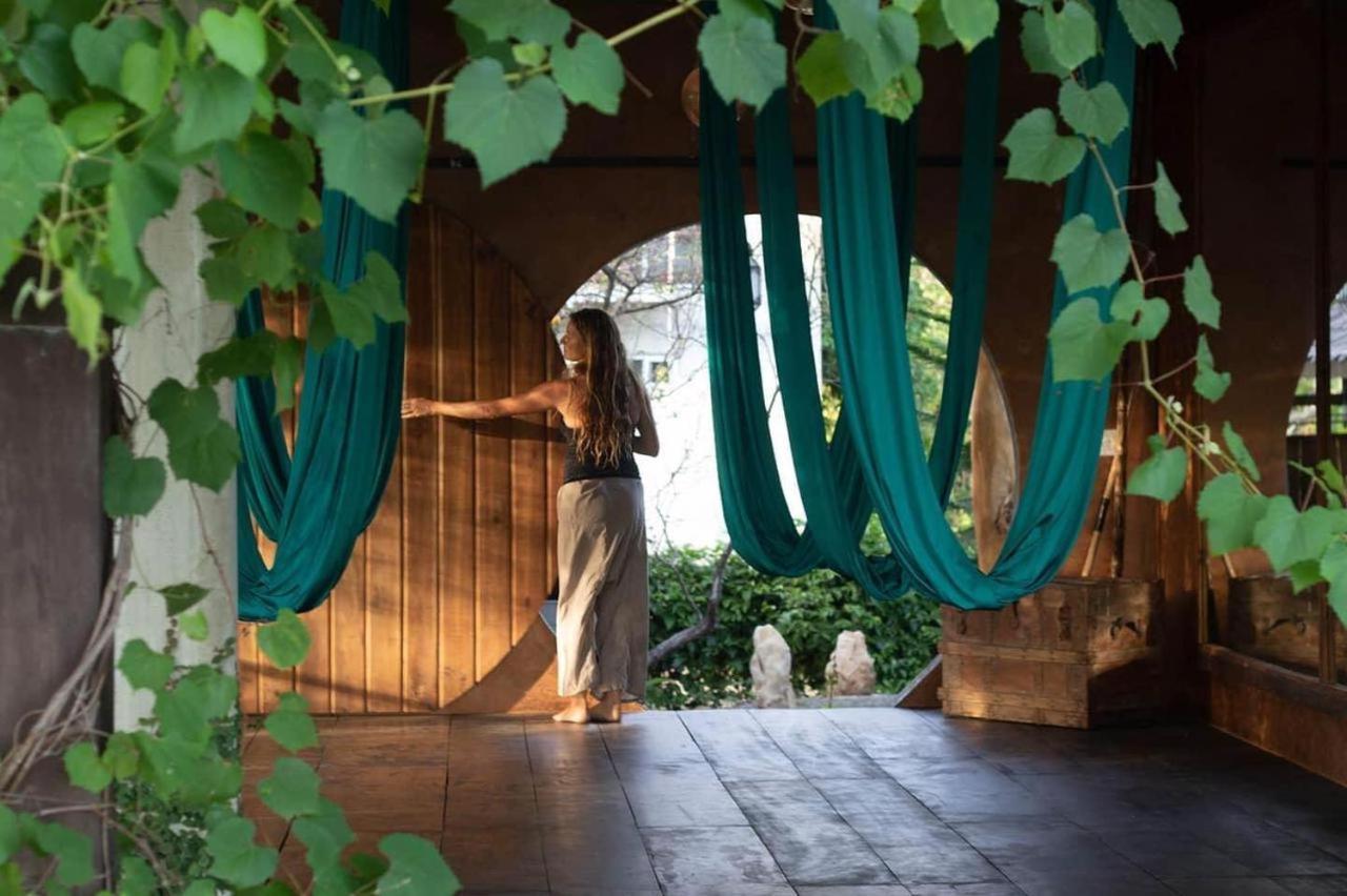 Breathe Healing & Wellness Hotel Камбутал Екстериор снимка