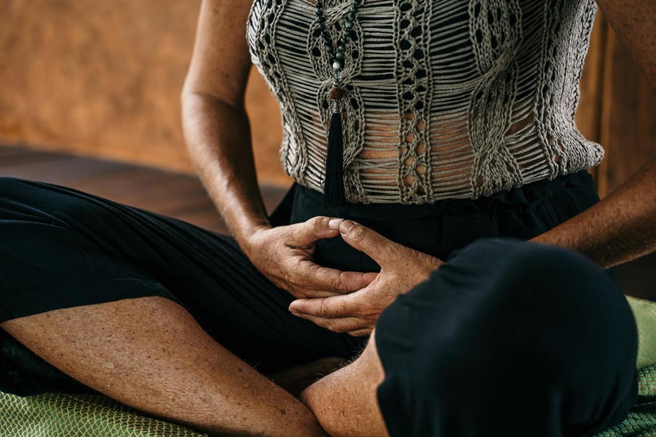 Breathe Healing & Wellness Hotel Камбутал Екстериор снимка