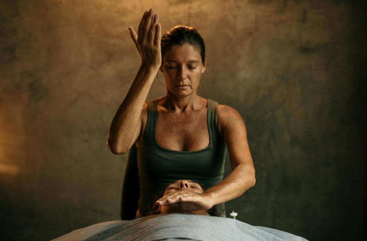 Breathe Healing & Wellness Hotel Камбутал Екстериор снимка